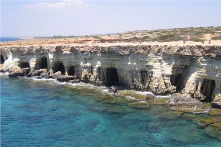 nevesta_cyprus_sea_caves_2