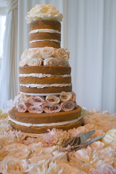 hilary-duff-wedding-cake